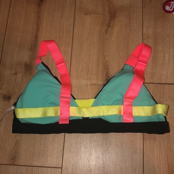 Triangle bikini - Picture 2 of 3